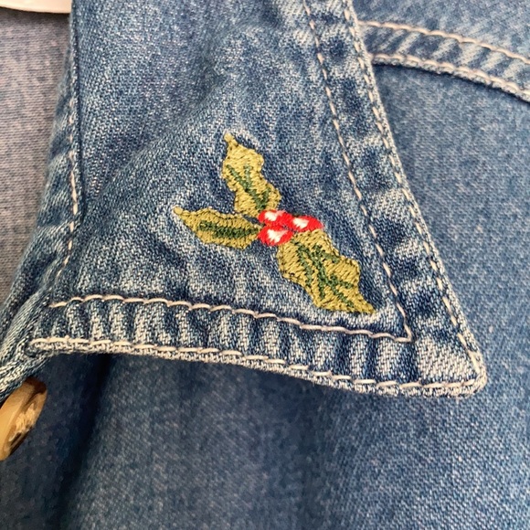 Bobbie Brooks Women’s Denim Holiday Shirt, Medium - Picture 4 of 7